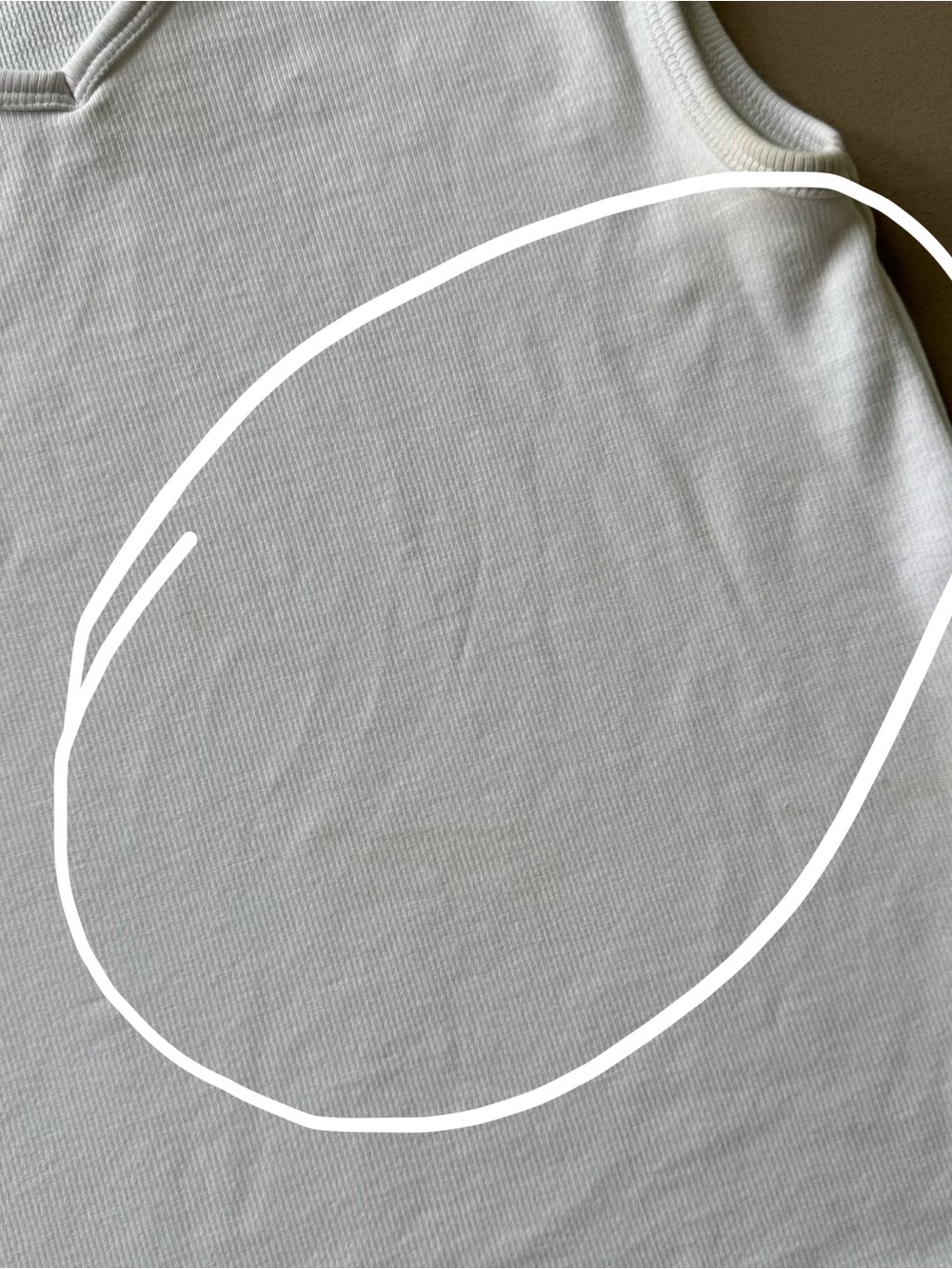 Zara Ribbed V-Neck Tank - Picture 3 of 6
